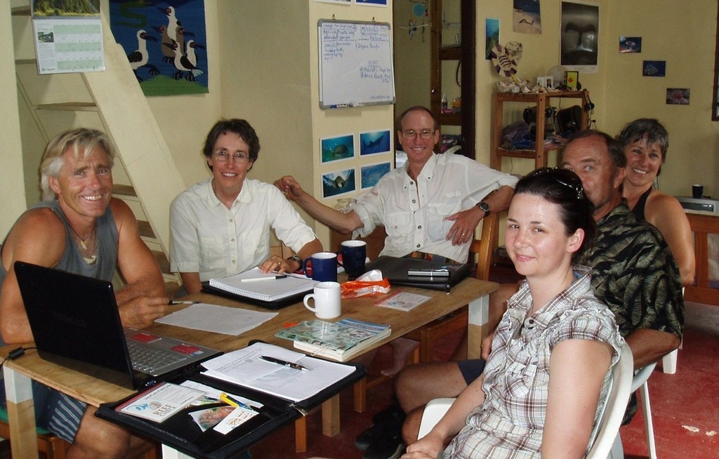 Glenn, Beth, Ken, Gail, David, Rachel in the classroom! - OceansWatch © Rachel Agnew